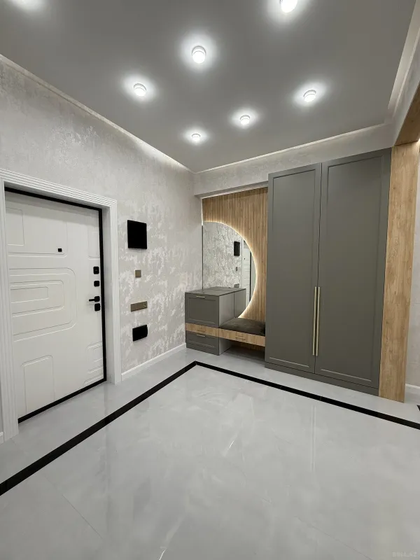 Satılır 2 otaqlı mənzil 84 m²