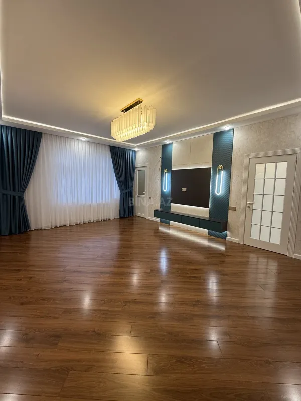 Satılır 2 otaqlı mənzil 84 m²