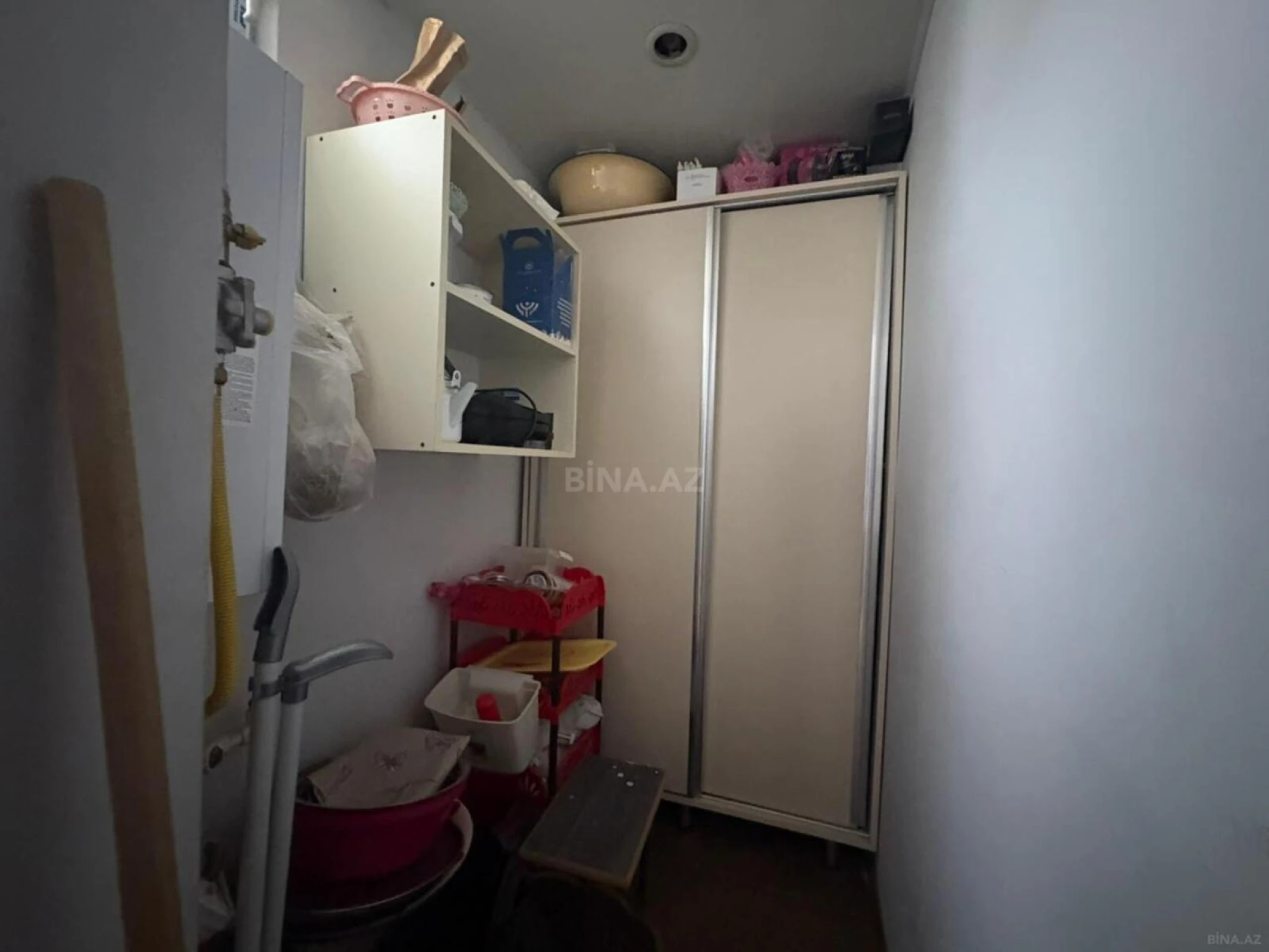 Satılır 3 otaqlı mənzil 200 m²