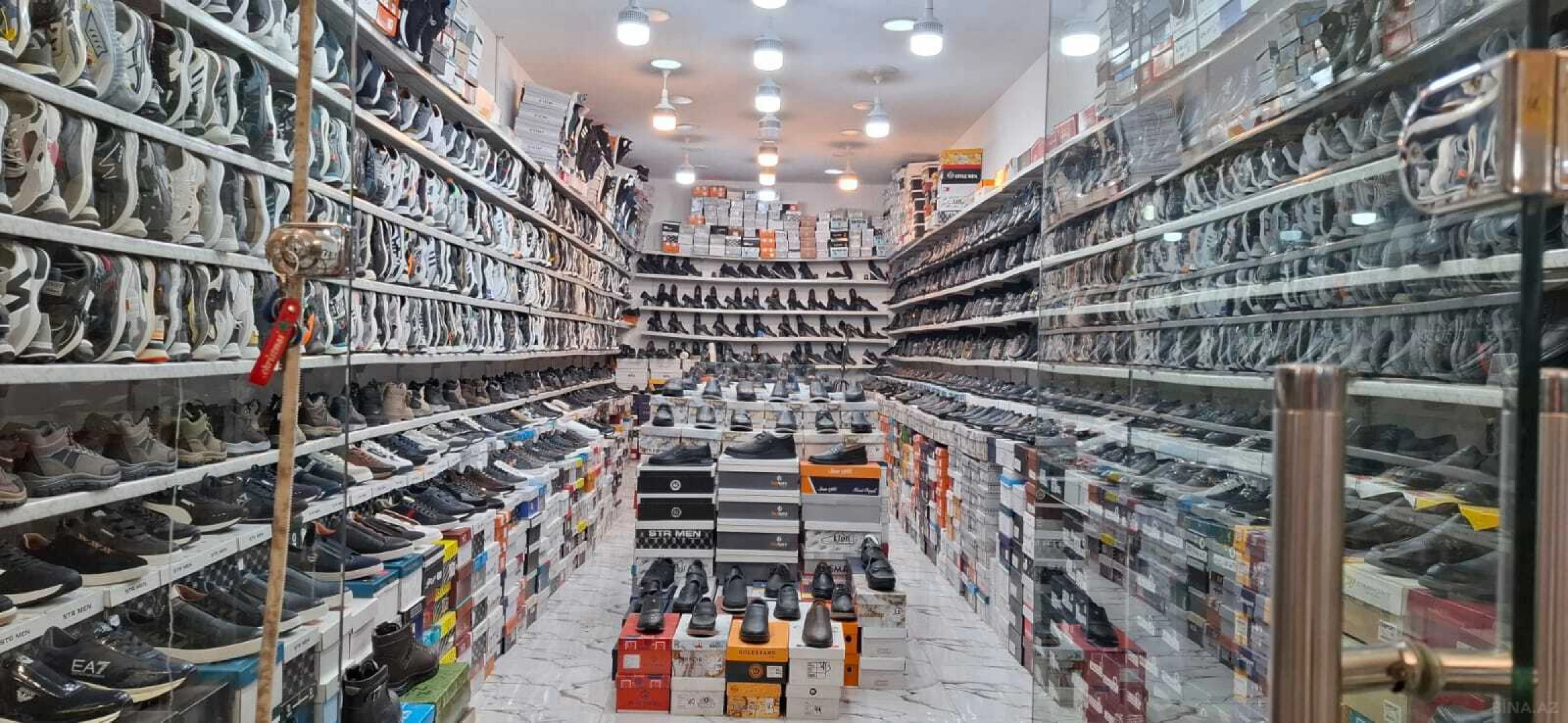 Satılır obyekt 40 m²