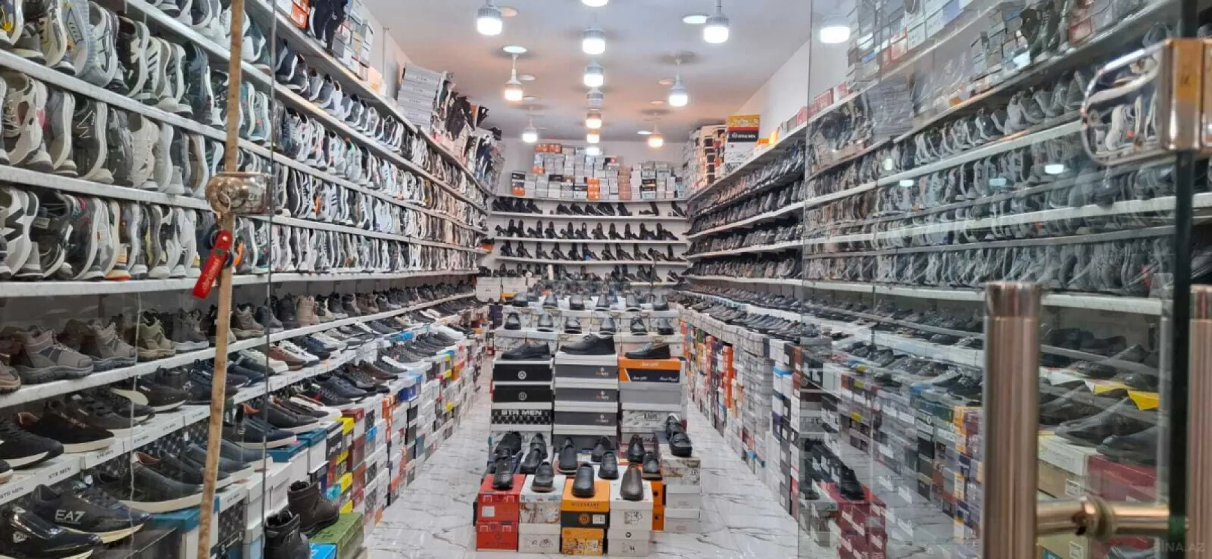 Satılır obyekt 40 m²