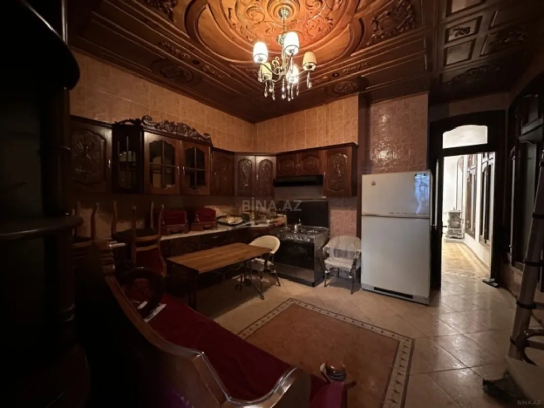 Kirayə verilir 5 otaqlı ofis 200 m²