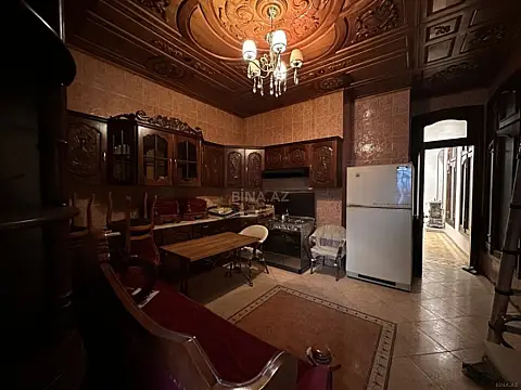 Kirayə verilir 5 otaqlı ofis 200 m²