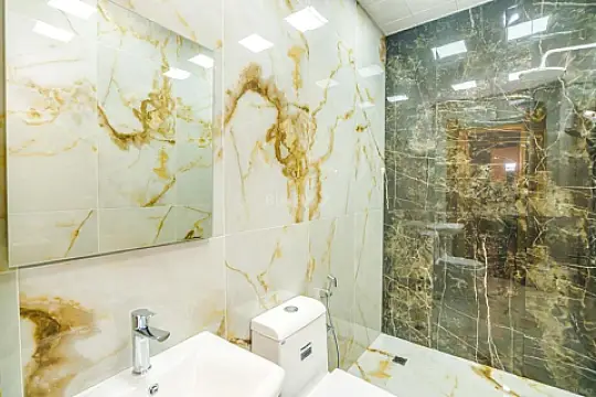 Kirayə verilir 5 otaqlı mənzil 210 m²