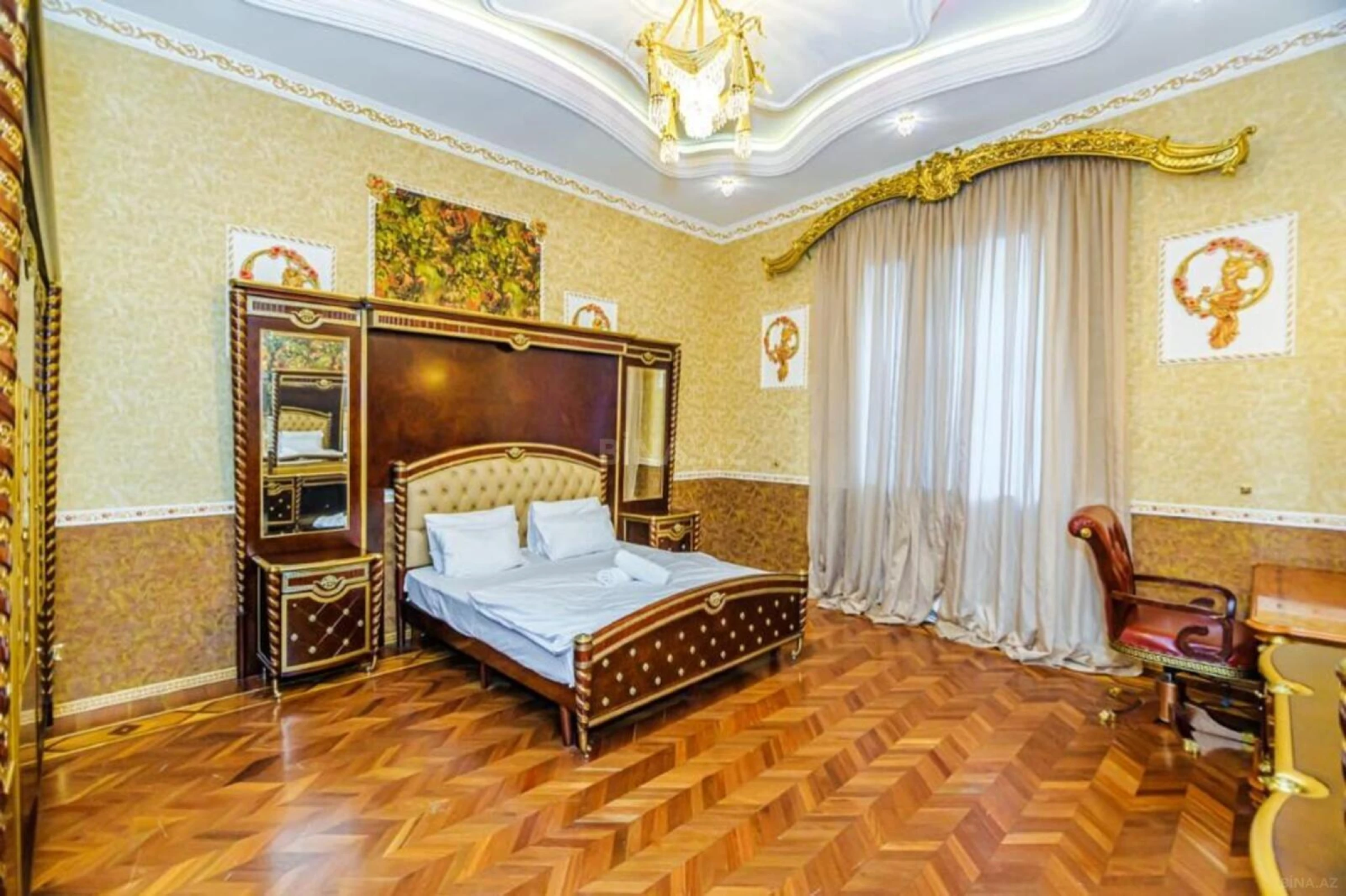 Kirayə verilir 5 otaqlı mənzil 210 m²