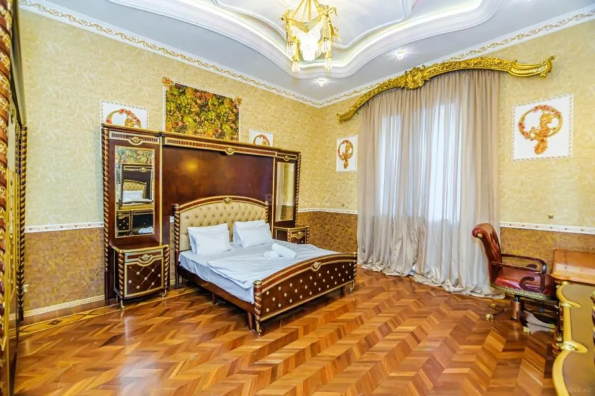 Kirayə verilir 5 otaqlı mənzil 210 m²