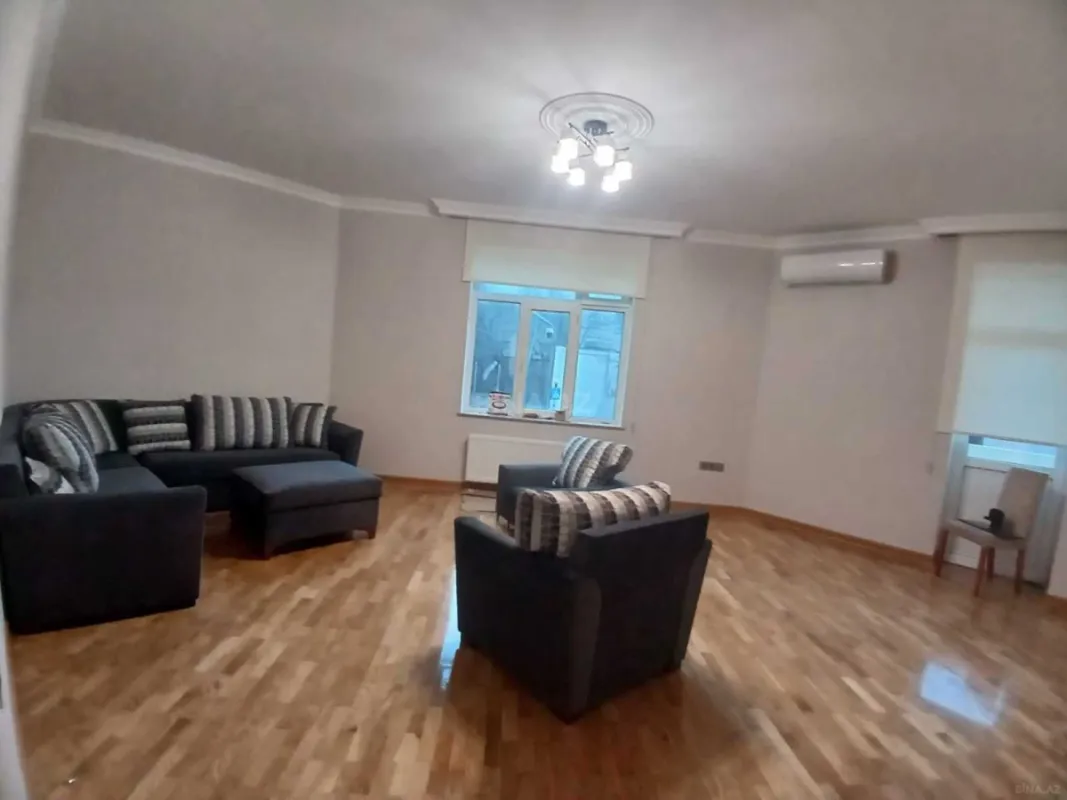 Kirayə verilir 3 otaqlı mənzil 140 m²