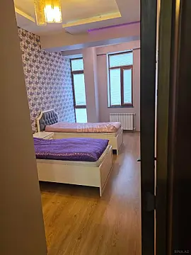 Kirayə verilir 3 otaqlı mənzil 120 m²