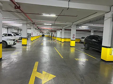 Satılır qaraj 18 m²