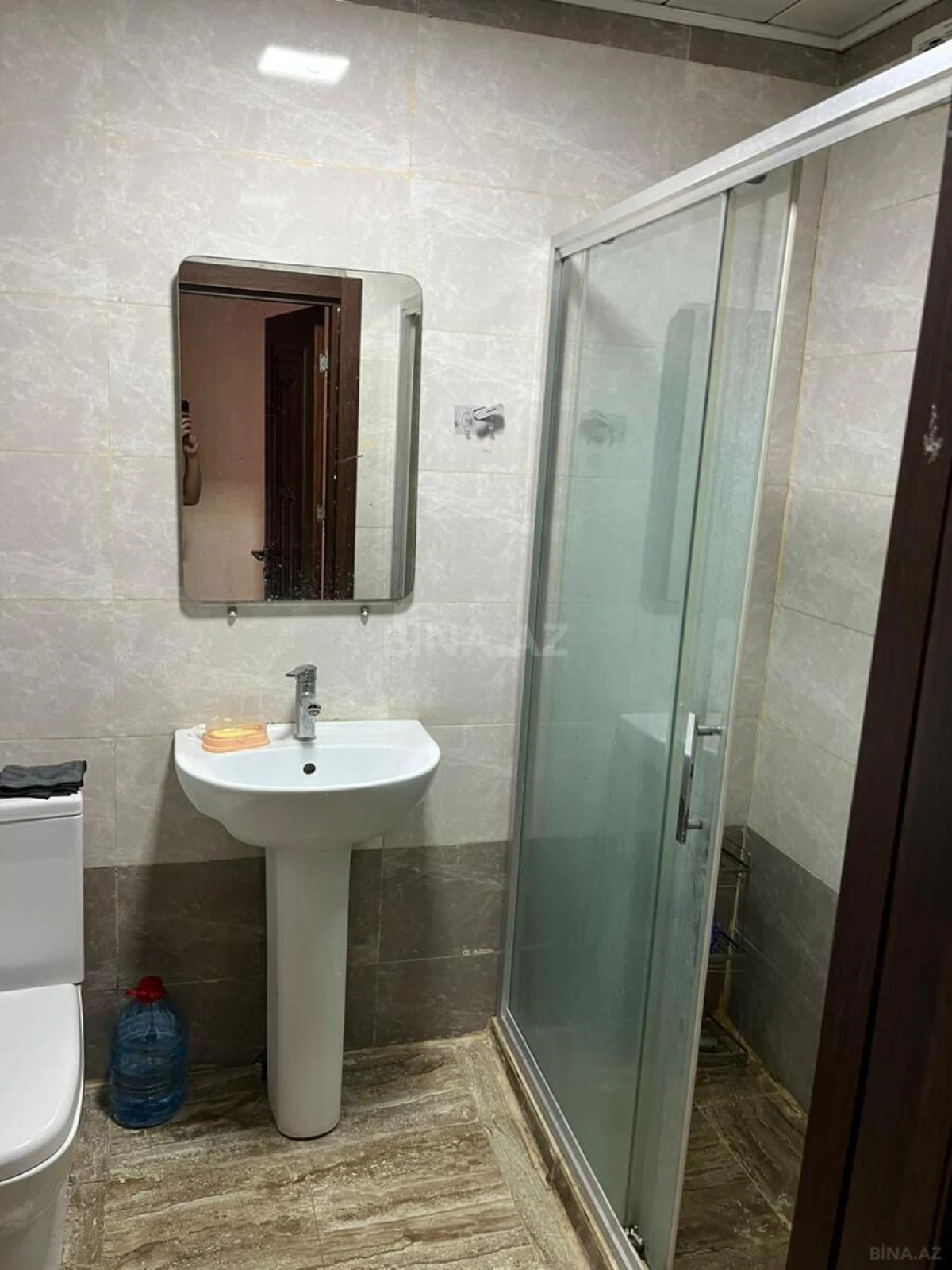 Kirayə verilir 2 otaqlı mənzil 60 m²