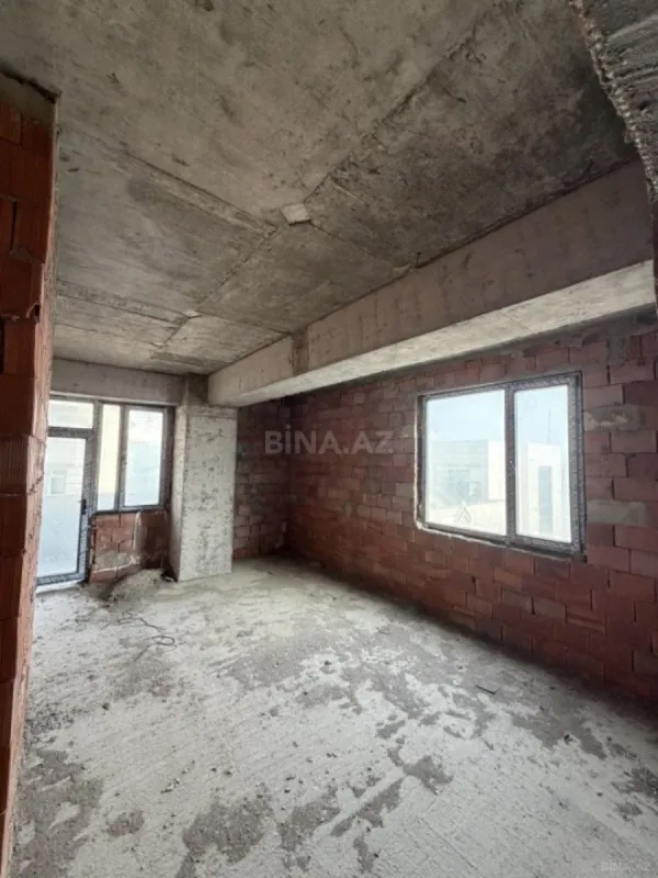 Satılır 3 otaqlı mənzil 154 m²