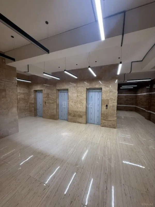 Satılır 3 otaqlı mənzil 154 m²