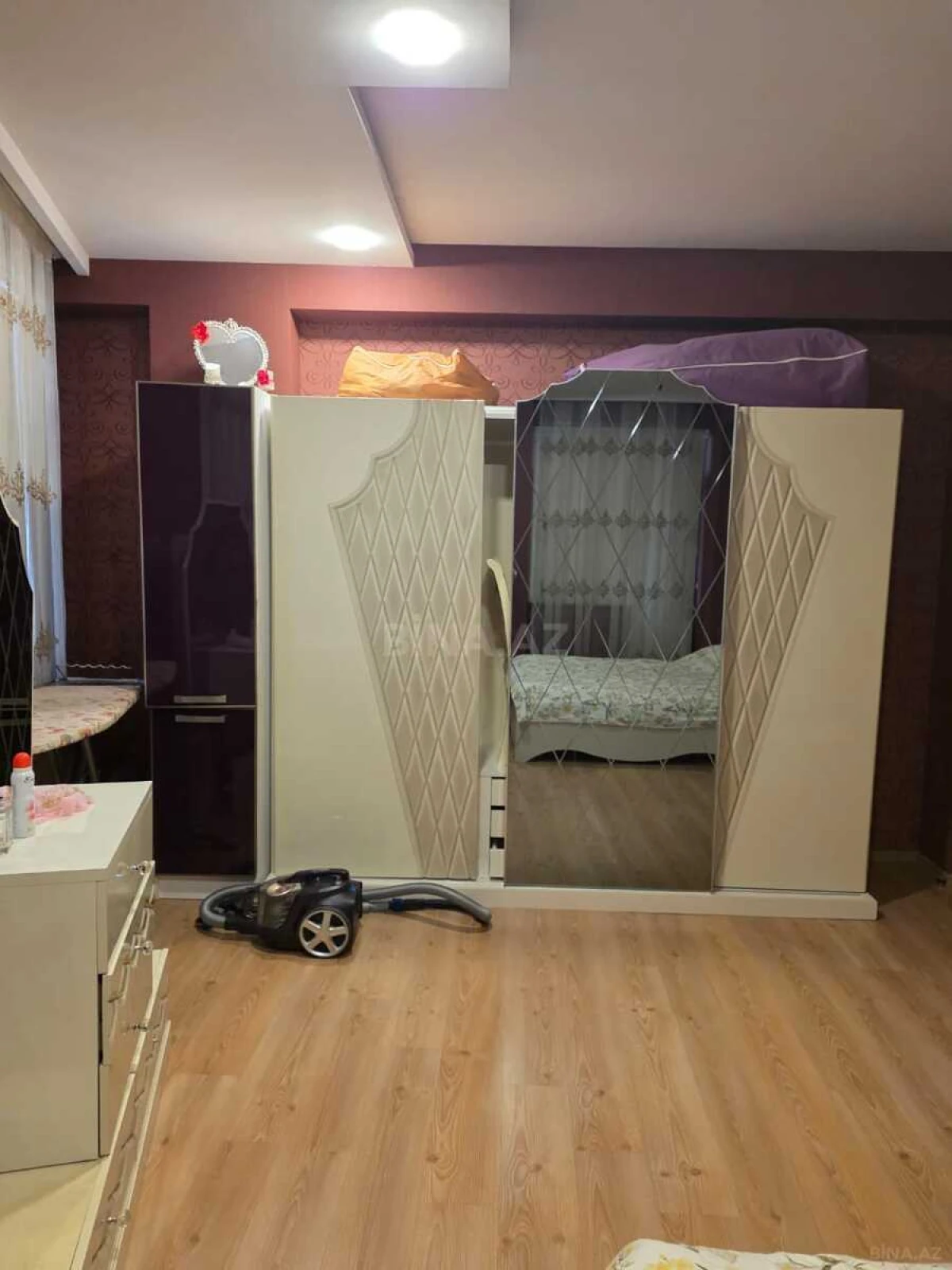 Kirayə verilir 3 otaqlı mənzil 120 m²
