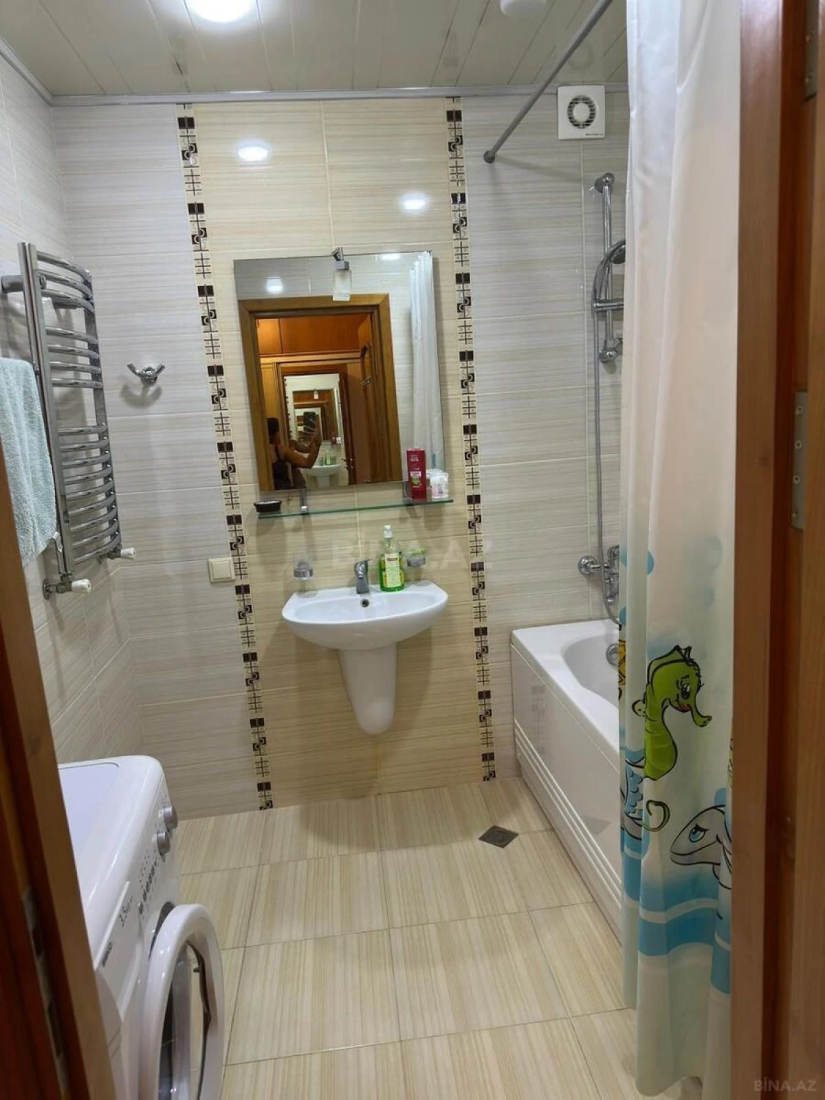 Kirayə verilir 2 otaqlı mənzil 90 m²