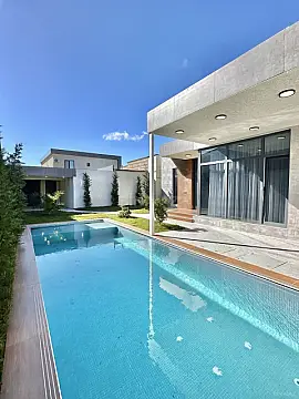 Satılır 4 otaqlı həyət evi 150 m²