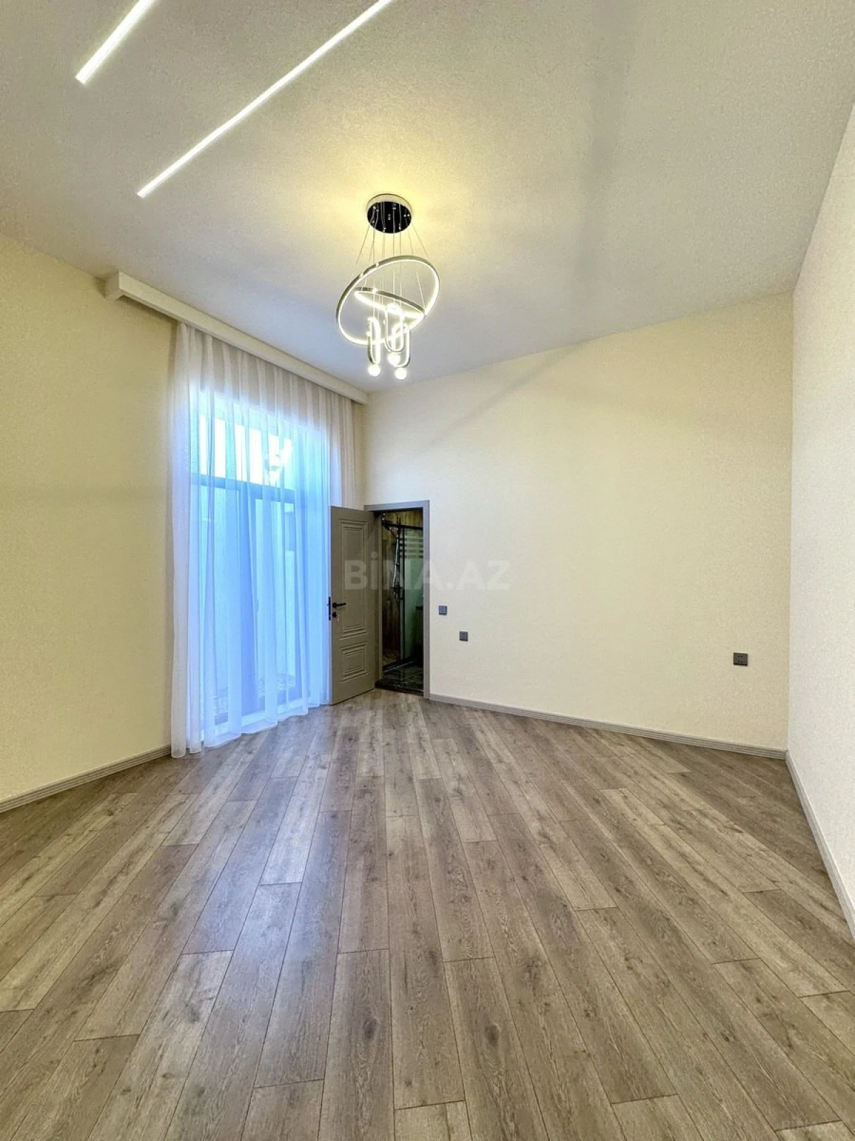 Satılır 4 otaqlı həyət evi 150 m²