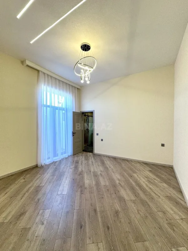 Satılır 4 otaqlı həyət evi 150 m²