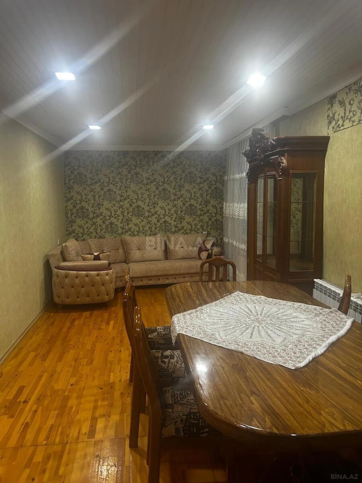 Kirayə verilir 3 otaqlı mənzil 100 m²