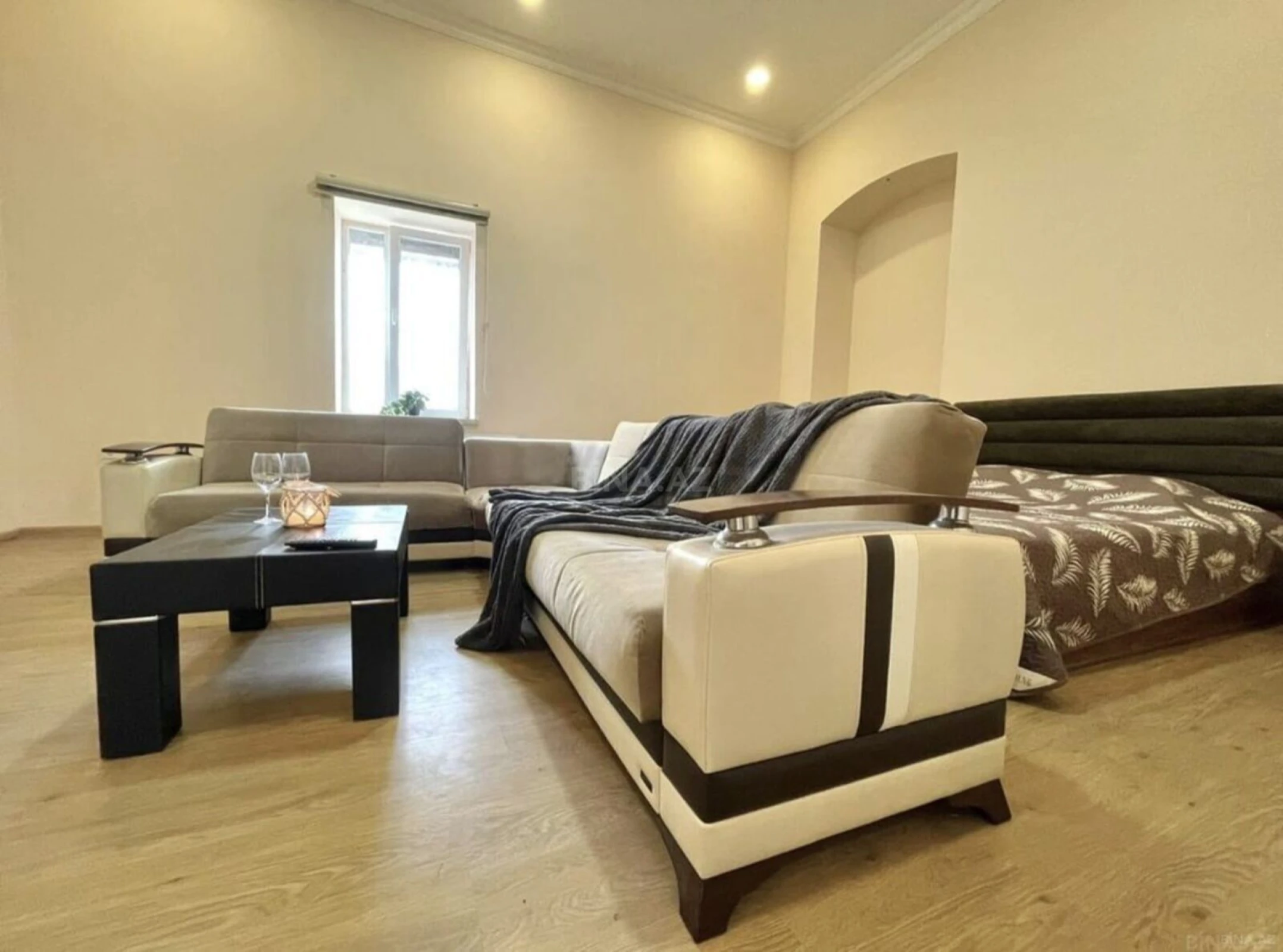 Satılır 1 otaqlı mənzil 50 m²