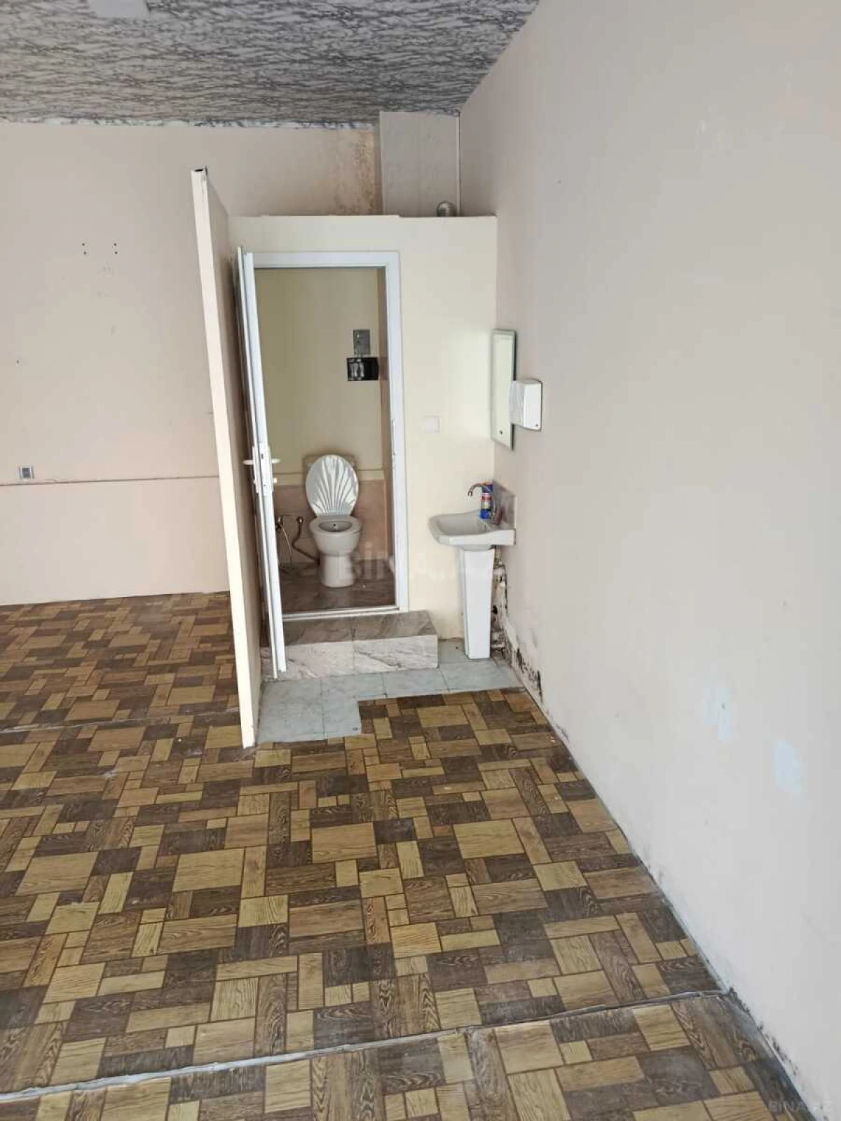 Kirayə verilir obyekt 50 m²