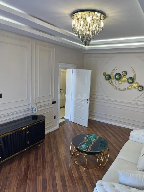 Kirayə verilir 2 otaqlı mənzil 65 m²