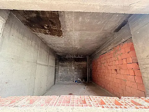 Satılır obyekt 600 m²