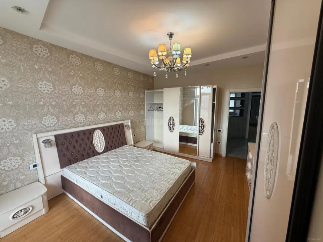 Kirayə verilir 2 otaqlı mənzil 80 m²