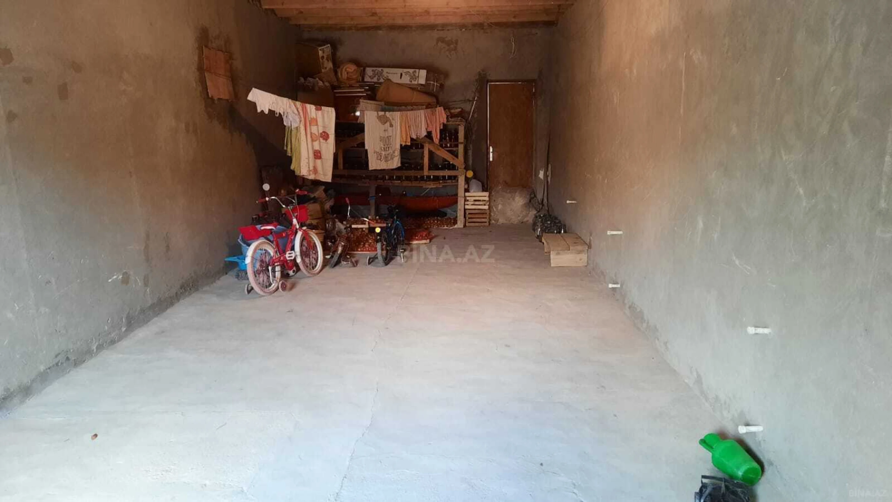 Satılır 5 otaqlı həyət evi 240 m²