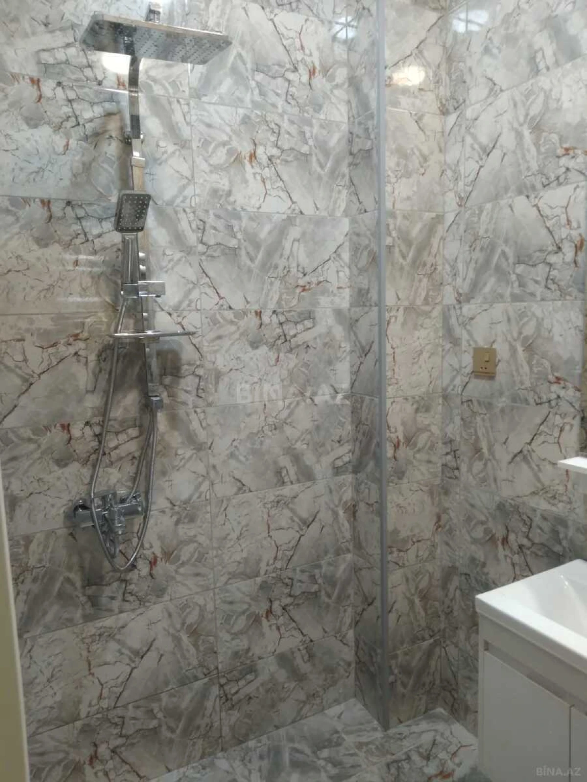 Kirayə verilir 2 otaqlı mənzil 50 m²