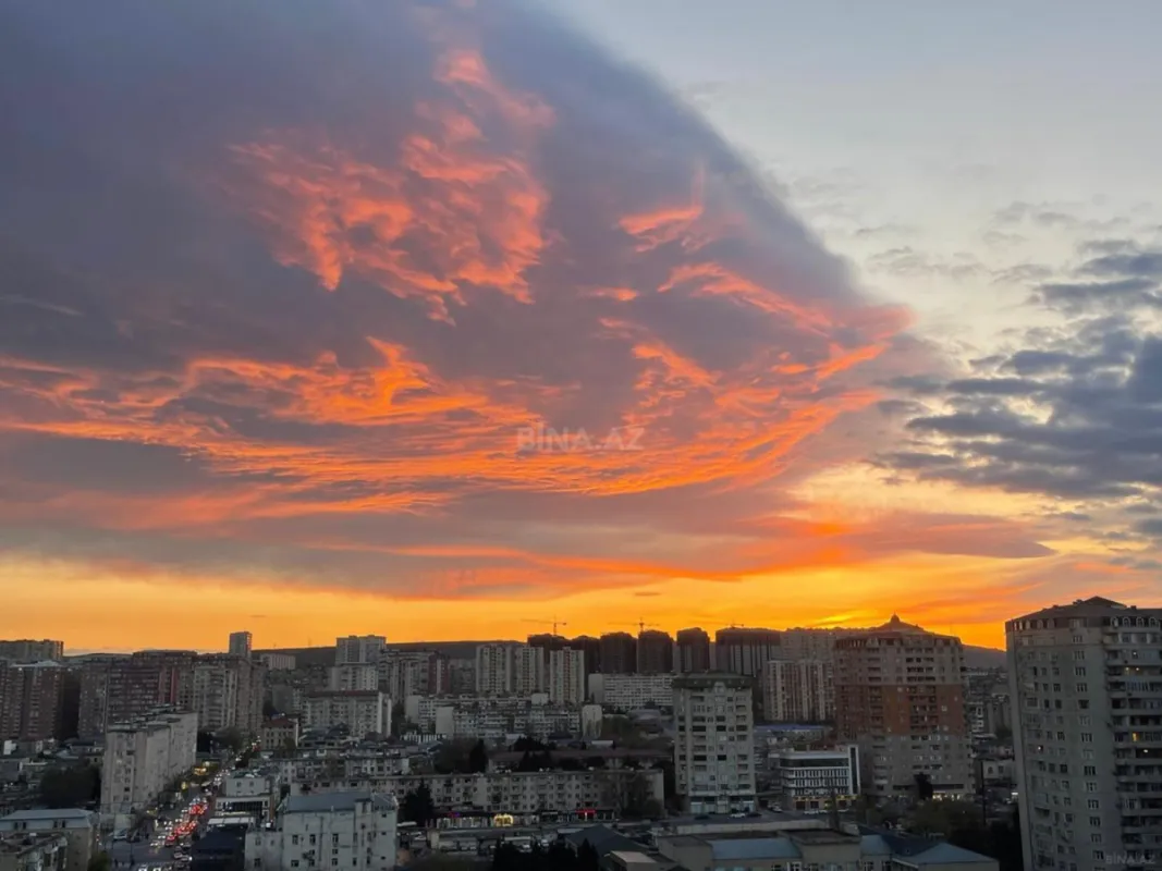 Satılır 2 otaqlı mənzil 75 m²