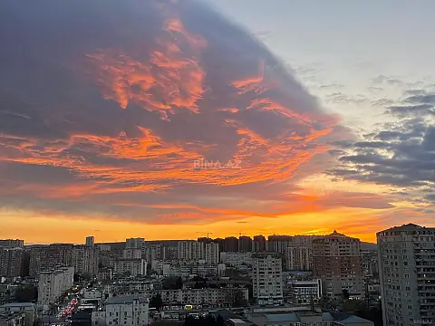 Satılır 2 otaqlı mənzil 75 m²