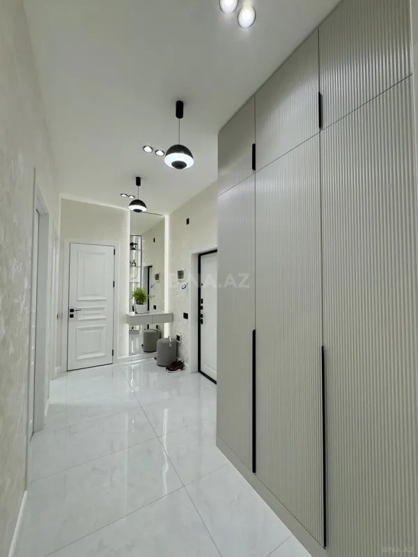 Satılır 3 otaqlı mənzil 83 m²