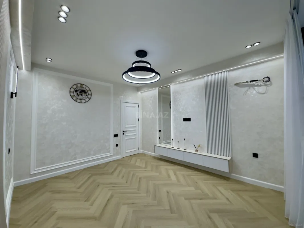 Satılır 3 otaqlı mənzil 83 m²