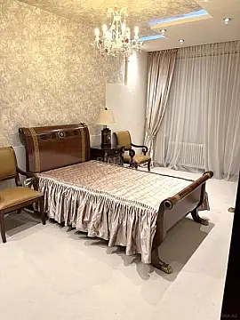 Kirayə verilir 4 otaqlı mənzil 200 m²