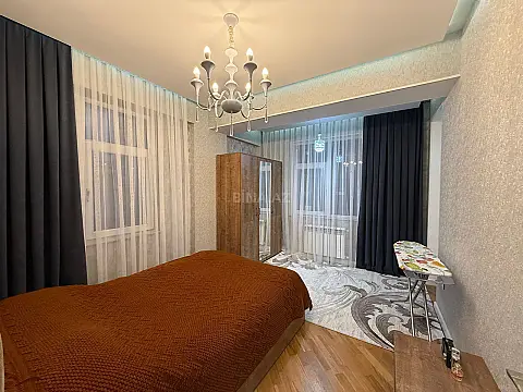 Satılır 3 otaqlı mənzil 90 m² — Bakı, Həzi Aslanov qəs. 3 otaq 90.00 m²