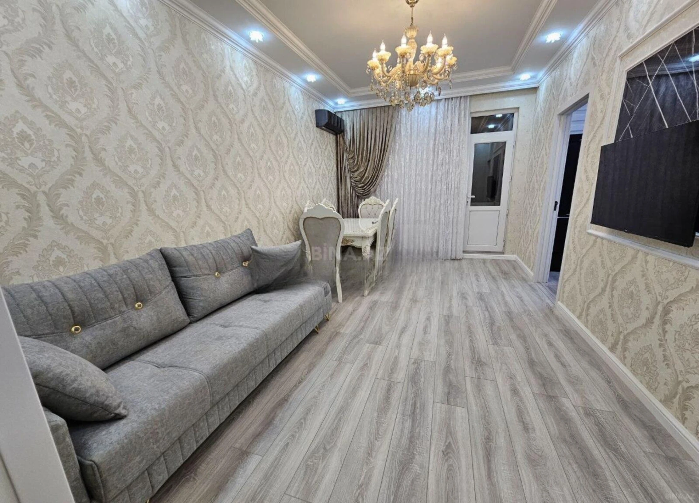 Satılır 2 otaqlı mənzil 55 m²