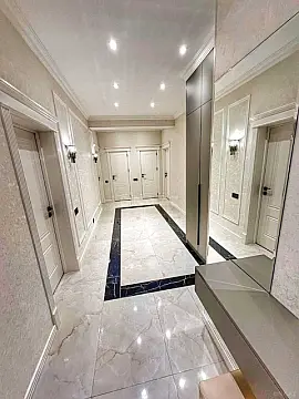 Satılır 3 otaqlı mənzil 136 m²