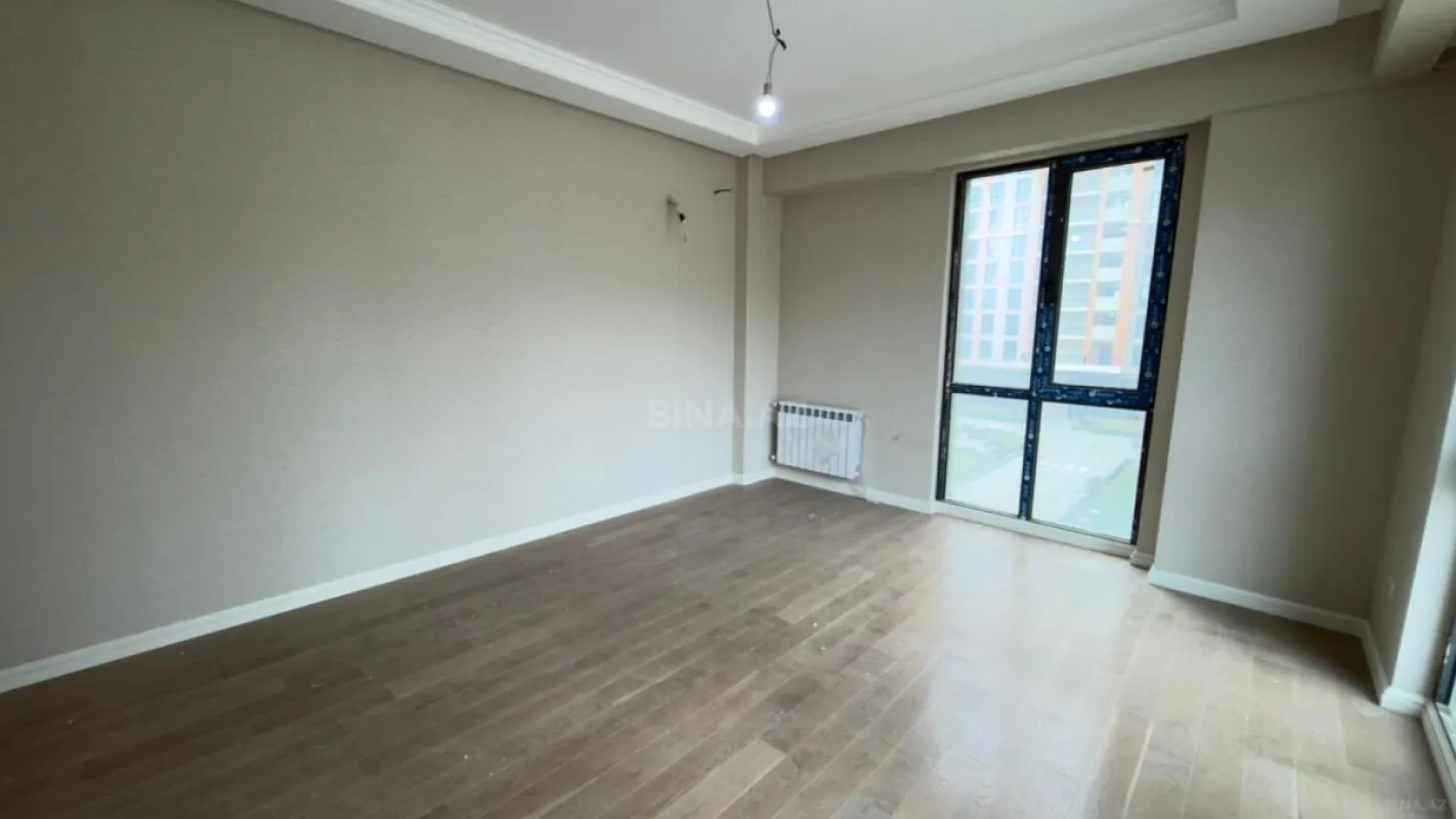 Satılır 3 otaqlı mənzil 83 m²
