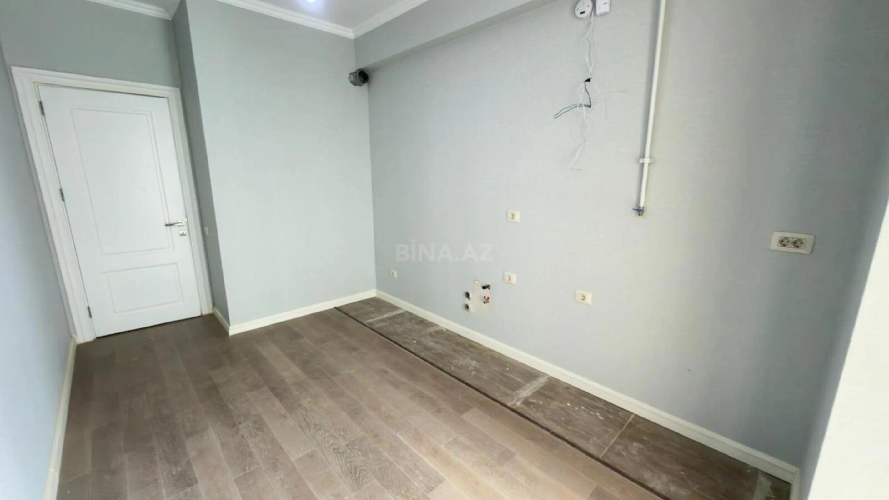 Satılır 3 otaqlı mənzil 83 m²
