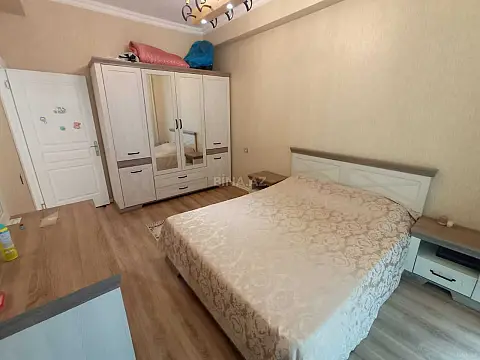 Satılır 3 otaqlı mənzil 93 m²