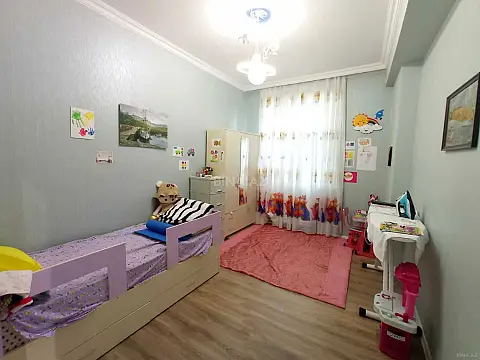 Satılır 3 otaqlı mənzil 93 m²
