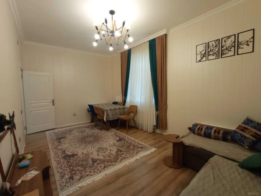 Satılır 3 otaqlı mənzil 93 m²