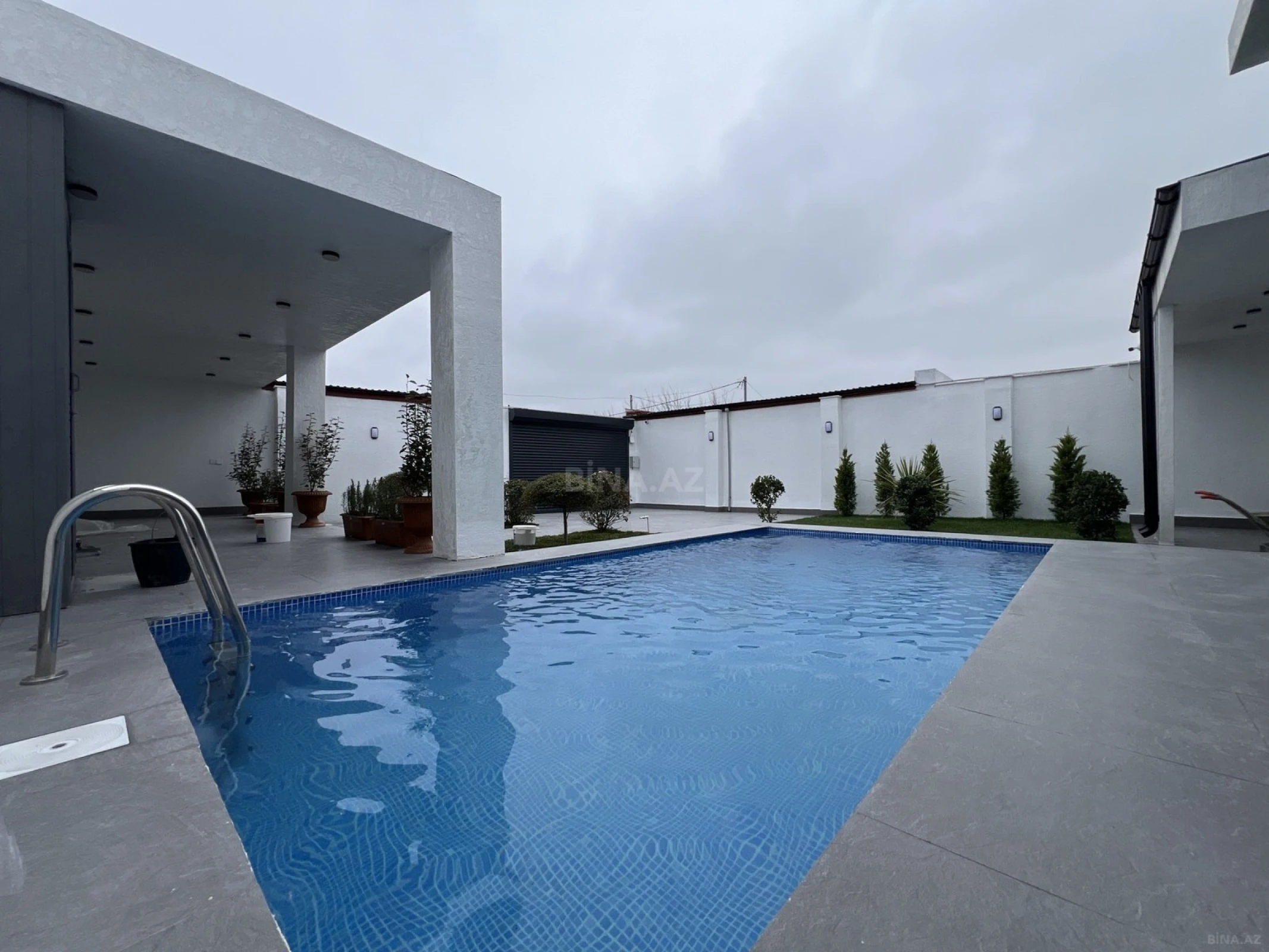 Satılır 5 otaqlı həyət evi 130 m²