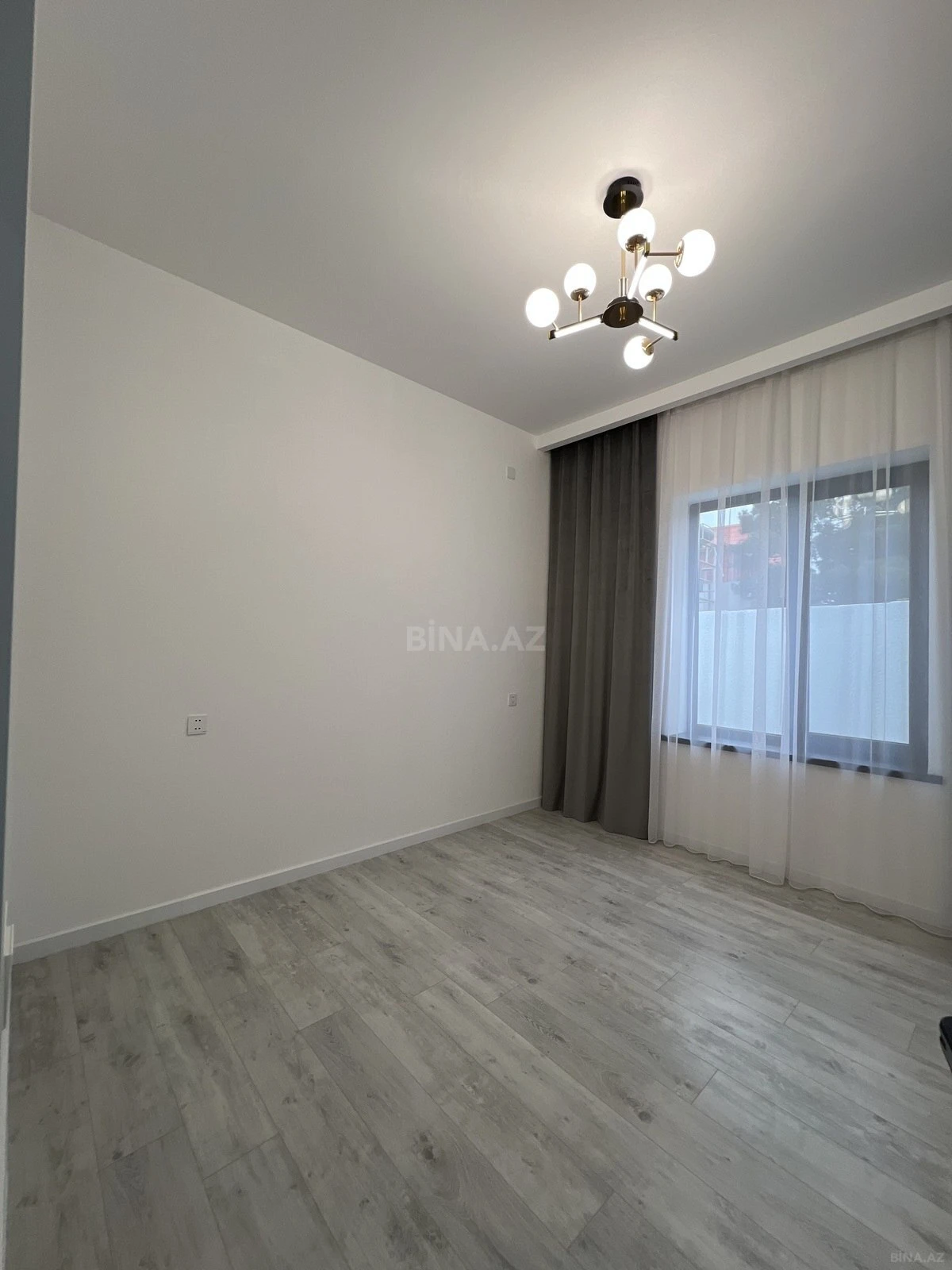 Satılır 5 otaqlı həyət evi 130 m²