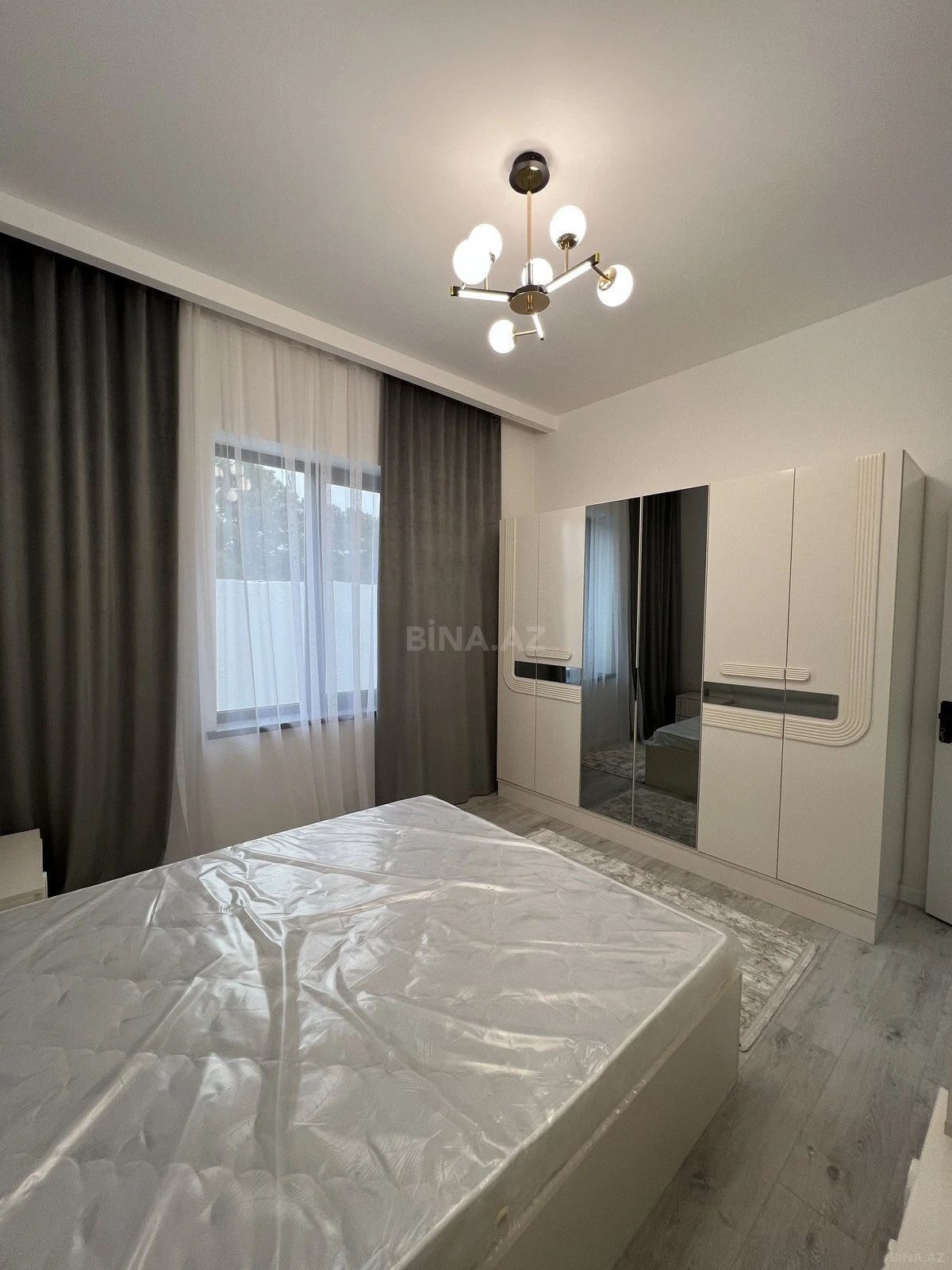 Satılır 5 otaqlı həyət evi 130 m²