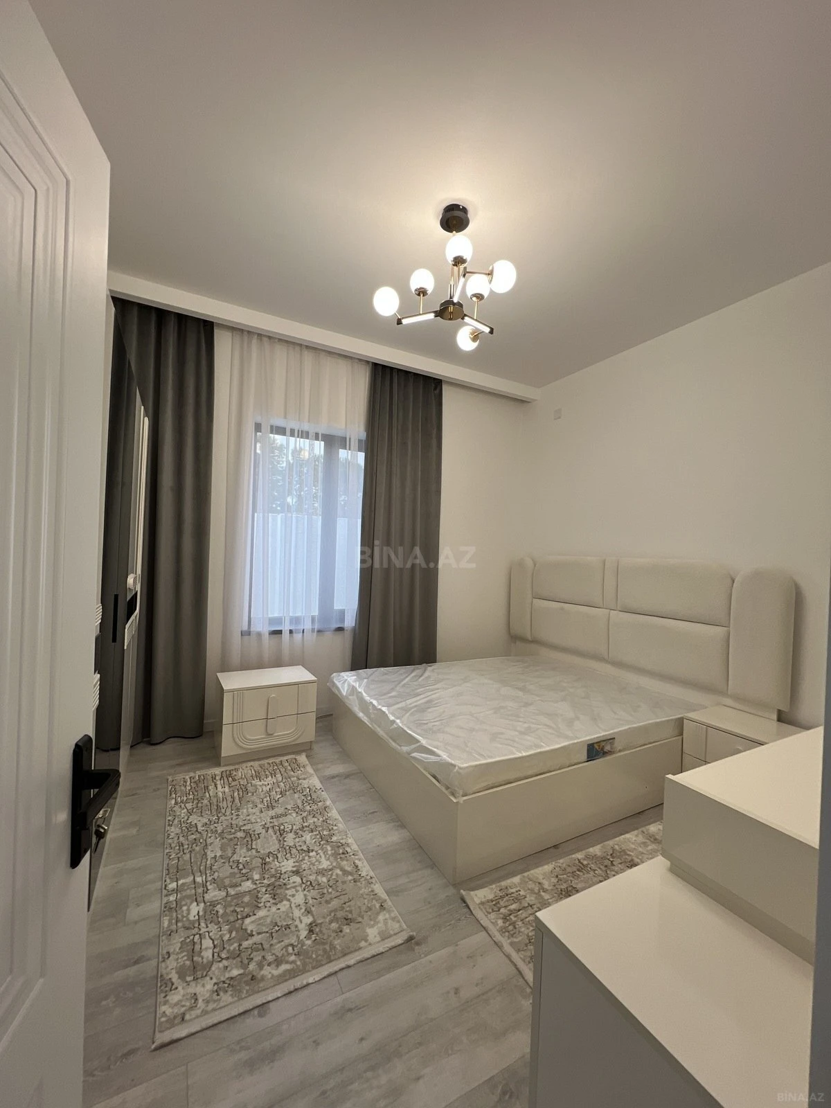 Satılır 5 otaqlı həyət evi 130 m²
