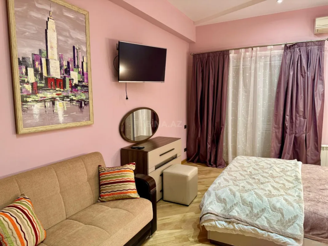 Satılır 3 otaqlı mənzil 140 m²