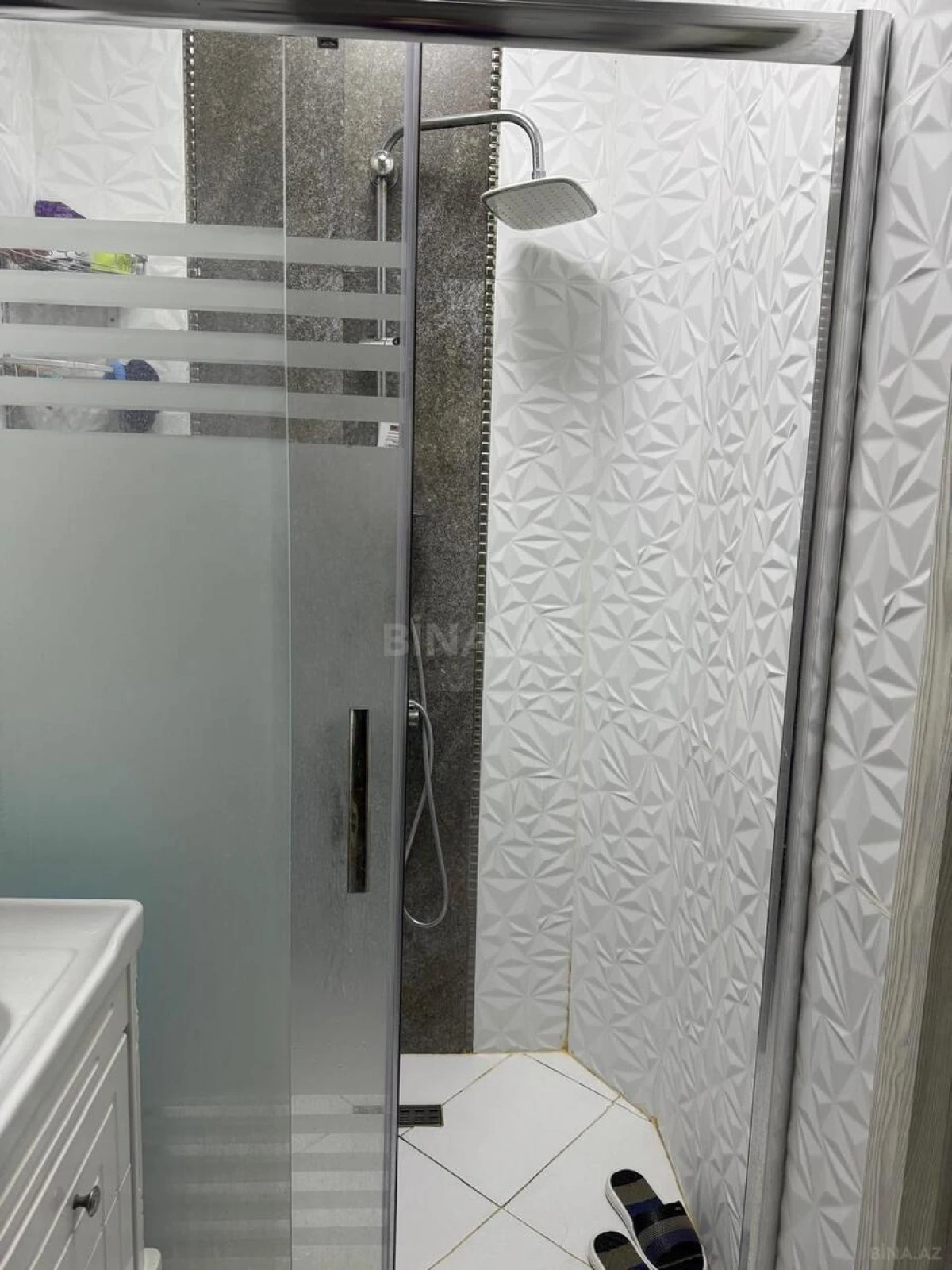 Kirayə verilir 3 otaqlı mənzil 100 m²