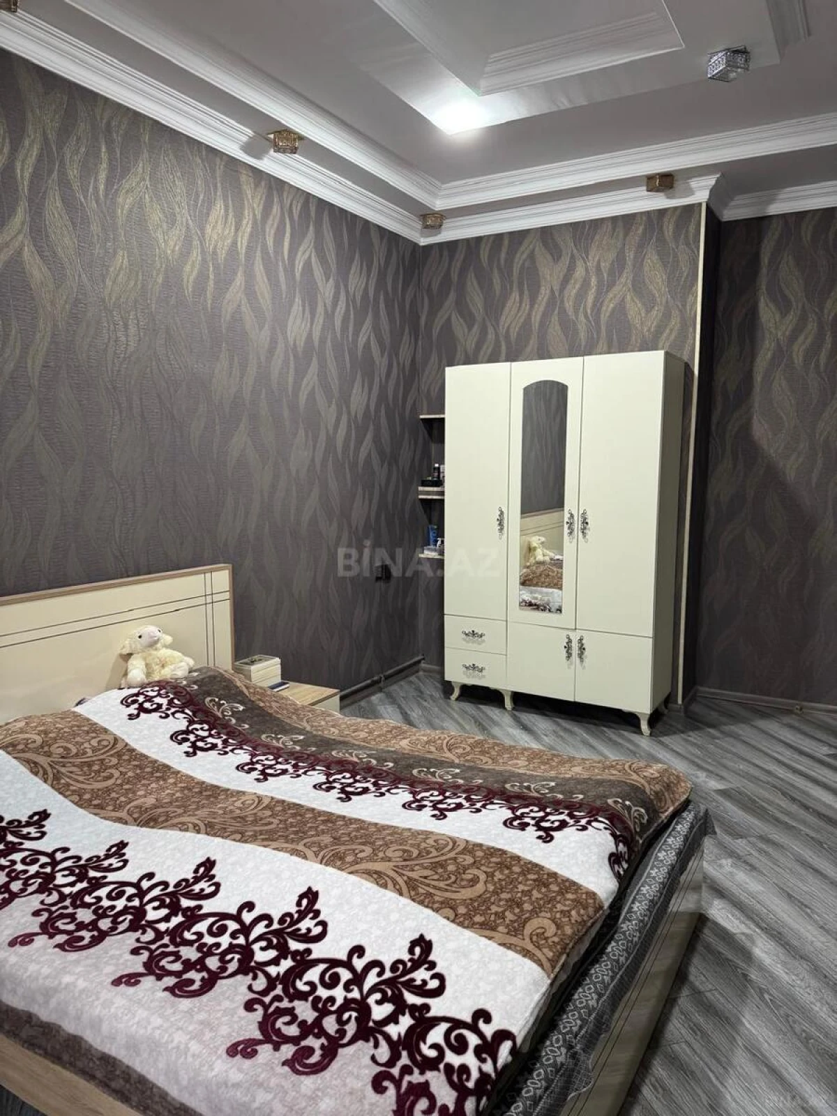 Kirayə verilir 3 otaqlı mənzil 100 m²