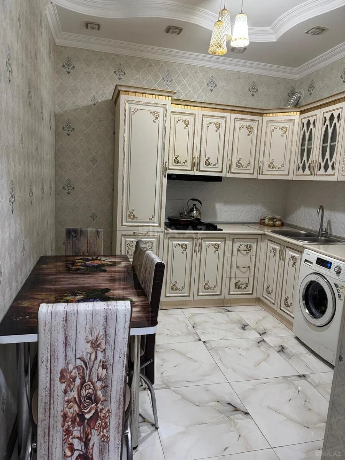 Kirayə verilir 3 otaqlı mənzil 100 m²